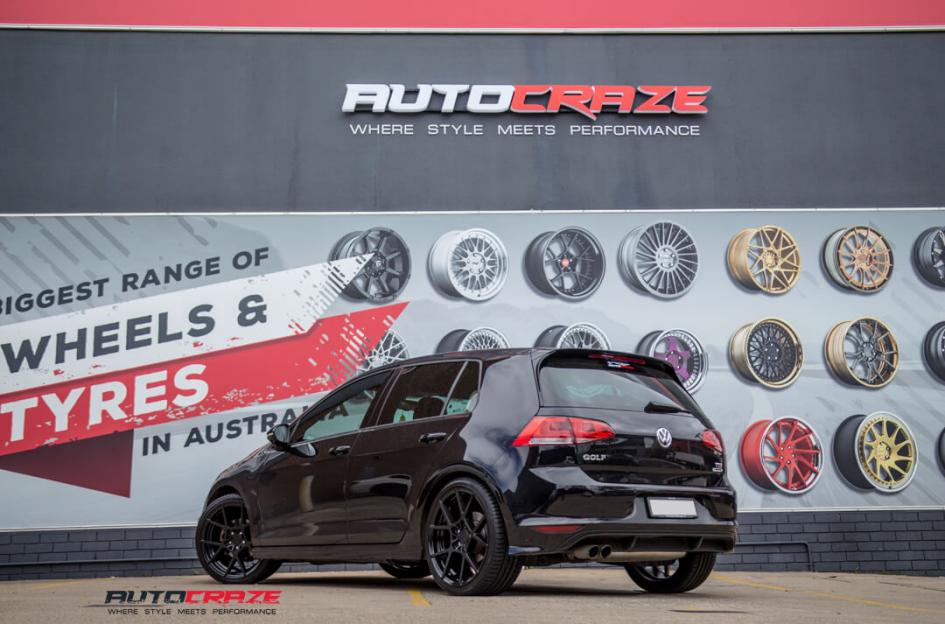 VOLKSWAGEN GOLF KPS MATTE BLACK